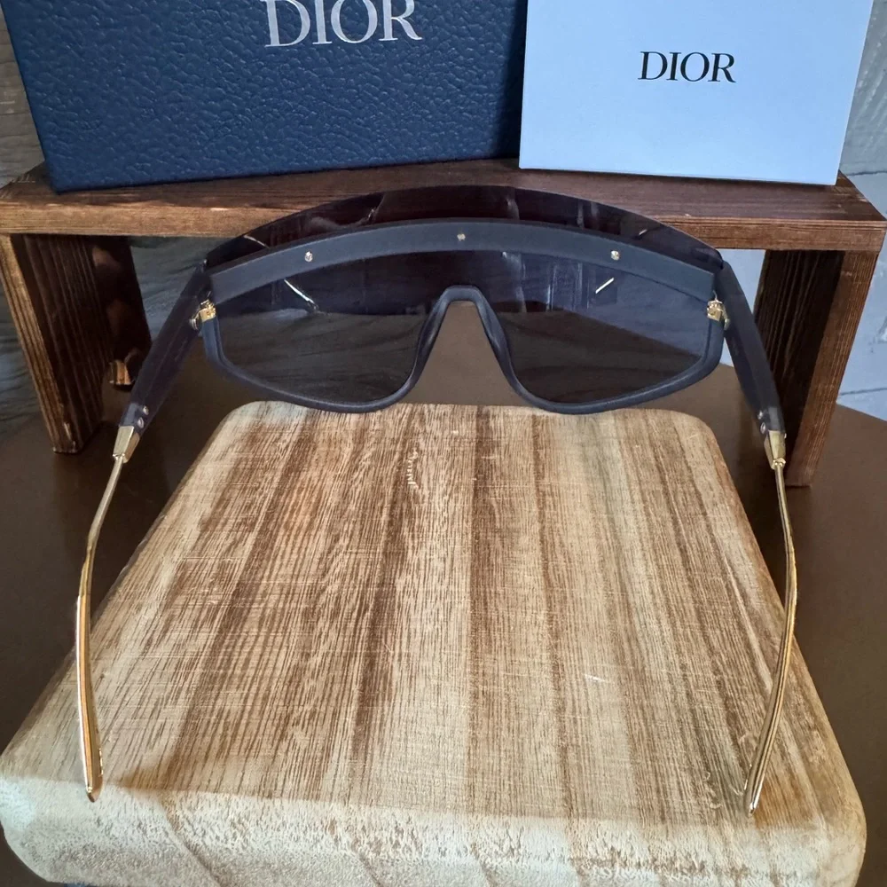 Dior Club M2U blue sunglasses